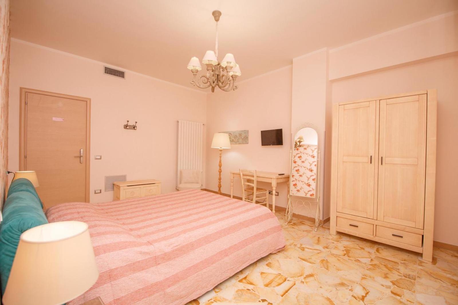 Rooms 66 カンポバッソ エクステリア 写真